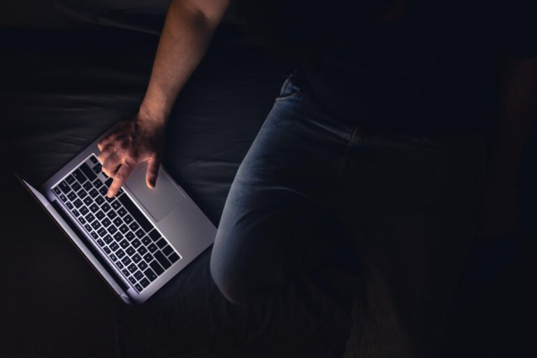 Vício em pornografia: sinais, consequências e como funciona o tratamento